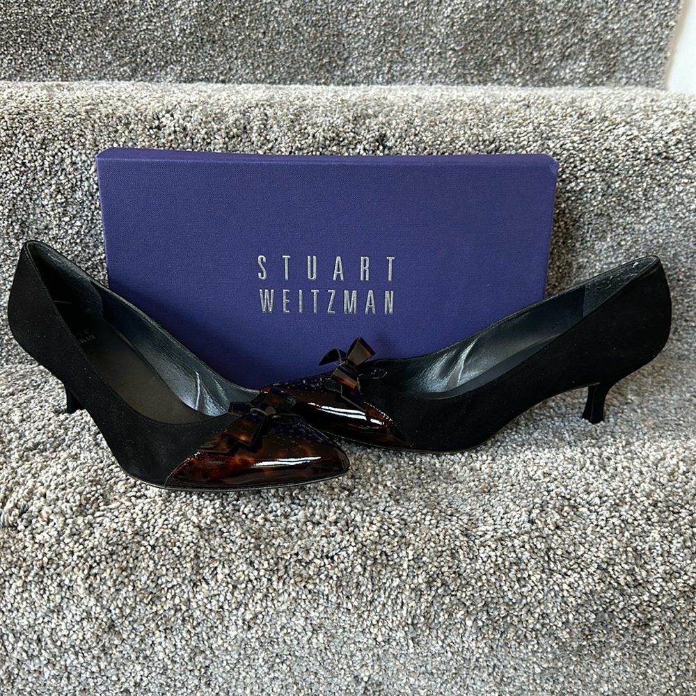 Stuart Whitman “Daydream” Black Suede Kitten Heel Pumps